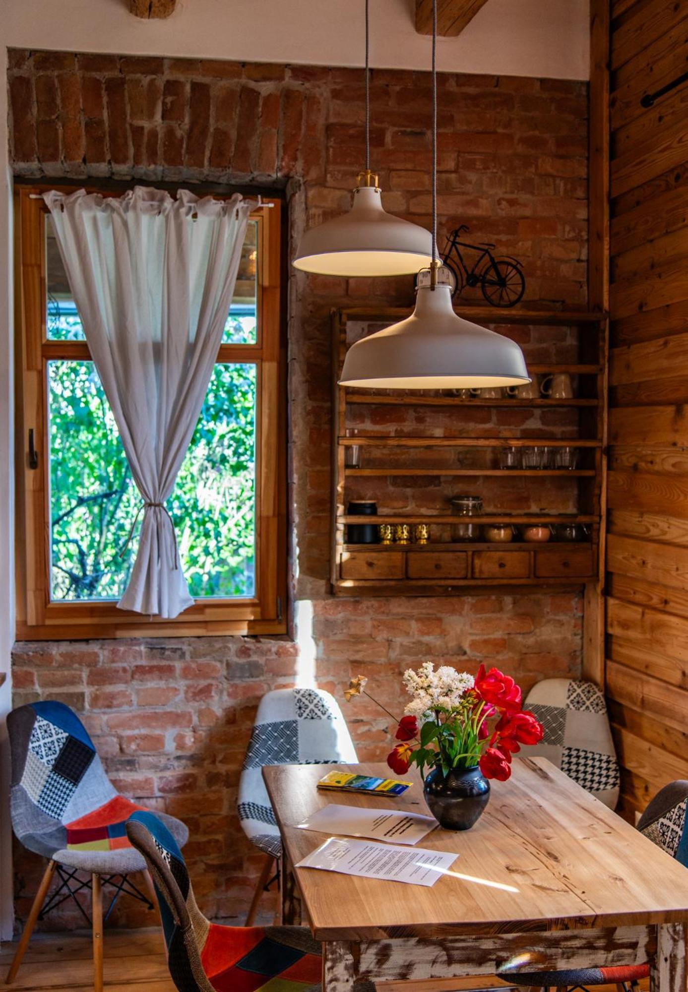 Minifaktura Loft Apartman & Reggelizo Es Etelbar Szokolya Exteriör bild