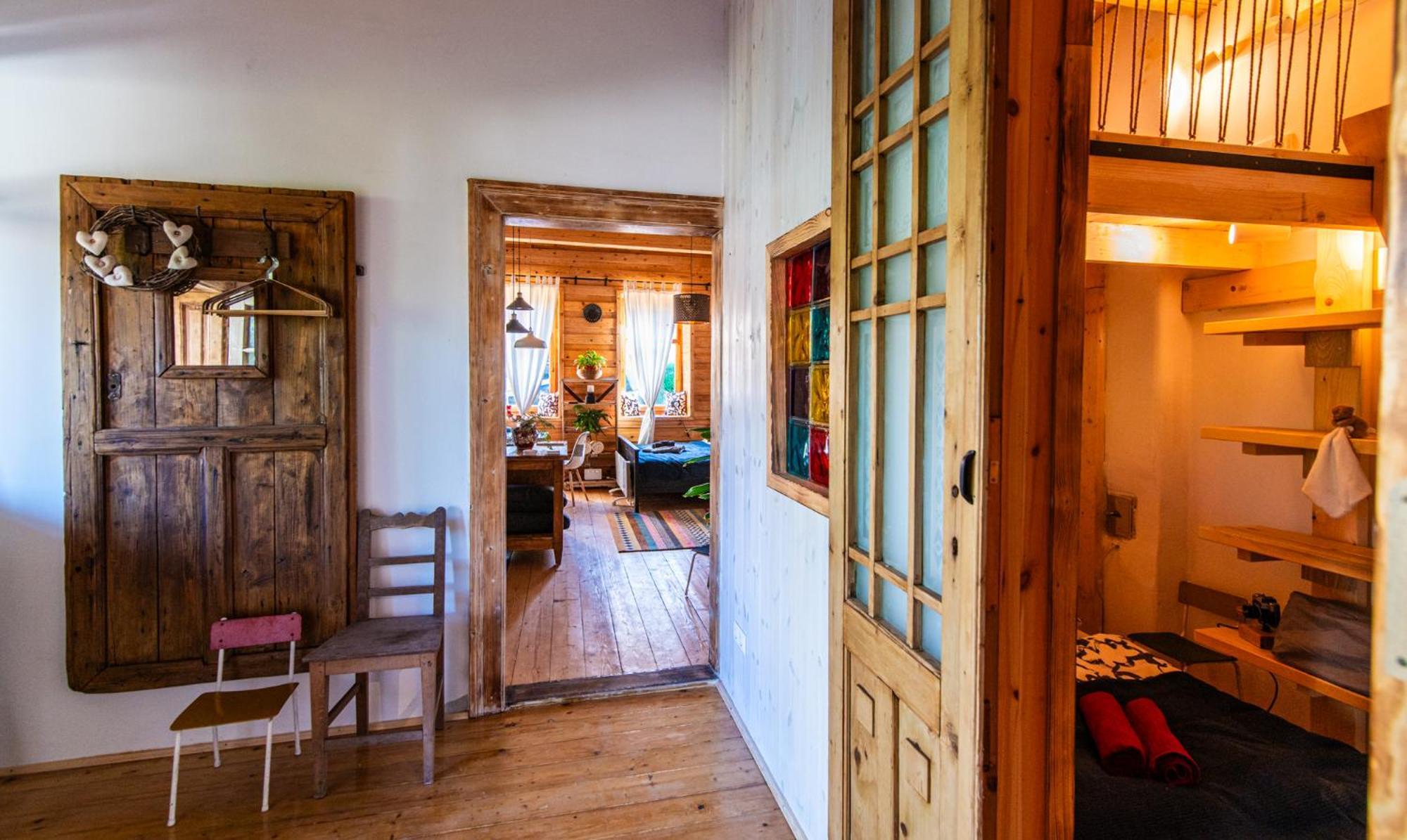 Minifaktura Loft Apartman & Reggelizo Es Etelbar Szokolya Exteriör bild