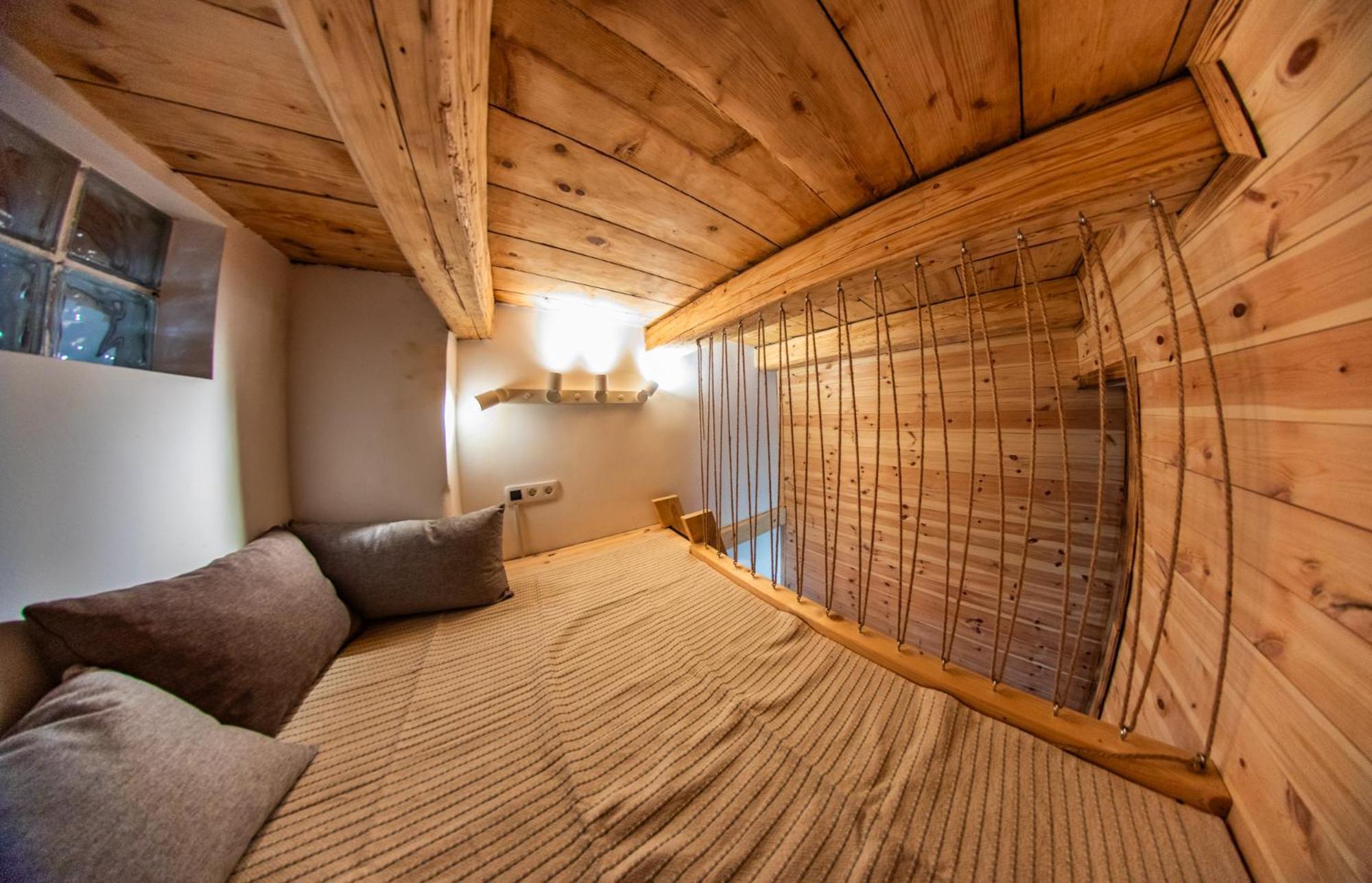 Minifaktura Loft Apartman & Reggelizo Es Etelbar Szokolya Exteriör bild
