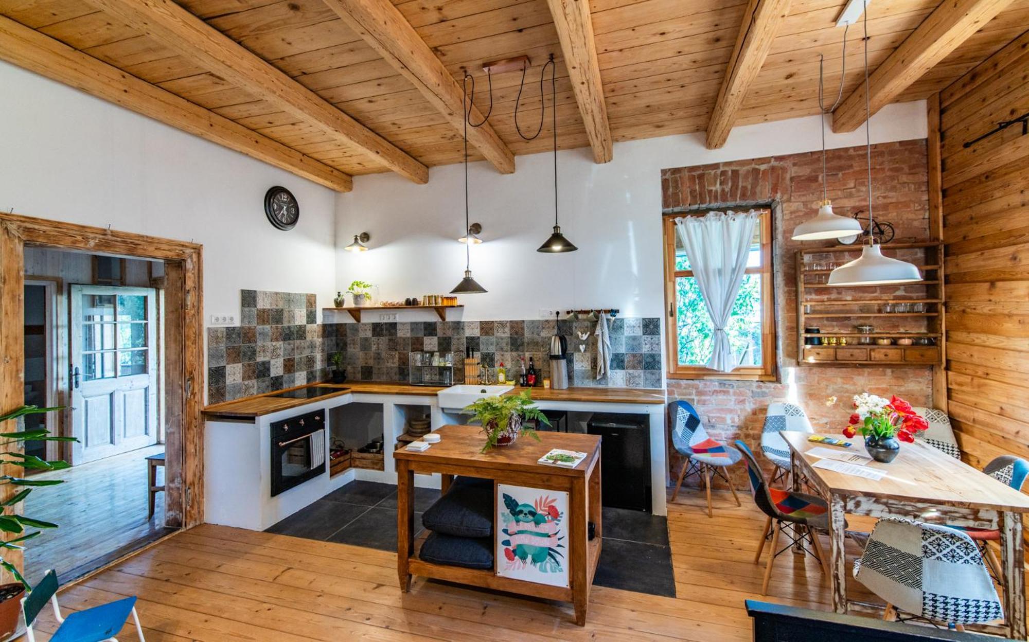 Minifaktura Loft Apartman & Reggelizo Es Etelbar Szokolya Exteriör bild