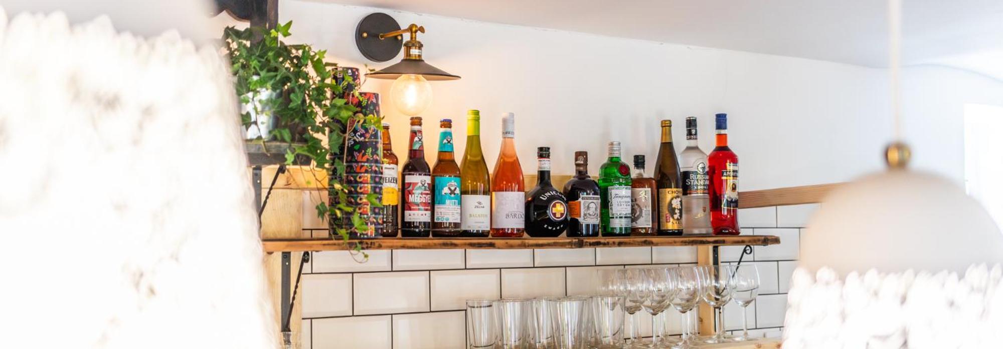 Minifaktura Loft Apartman & Reggelizo Es Etelbar Szokolya Exteriör bild